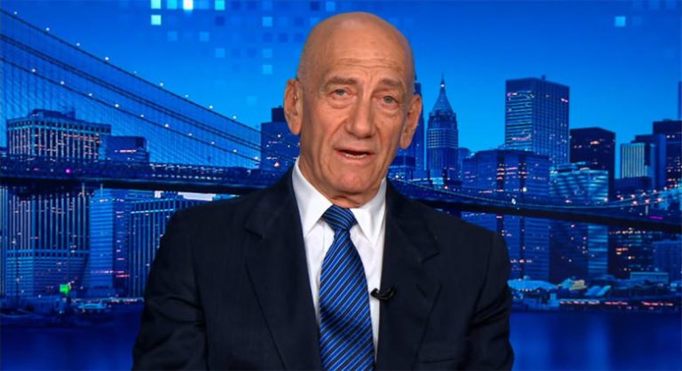 أولمرت: لوقف الحرب فوراً