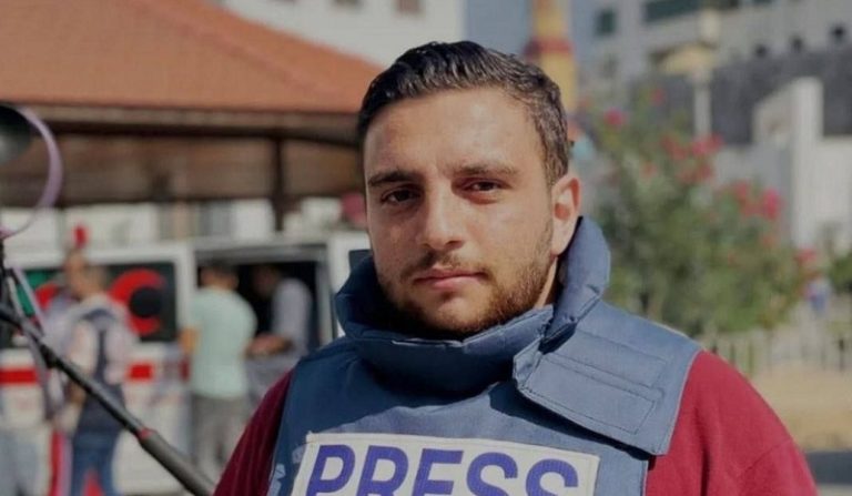 استشهاد الصحافي محمد الثلاثيني في غزة