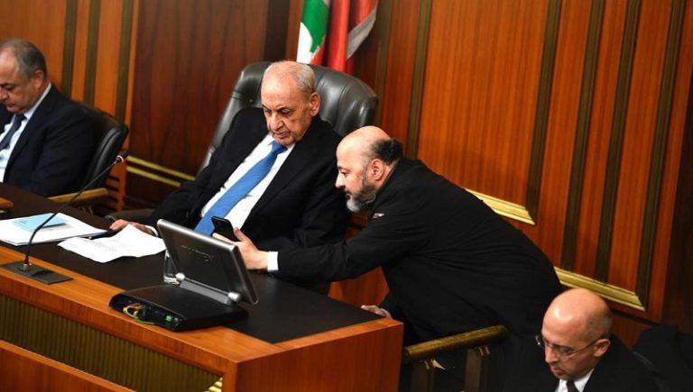 بري لباسيل: تكتل لبنان القوي هو من عطل جلسة تشريع الضرورة