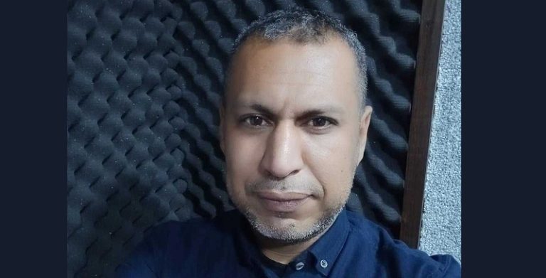 استشهاد الصحافي إياد الرواغ في غزة