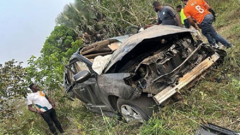 وفاة لبنانيين بحادث سير في أبيدجان (صور)