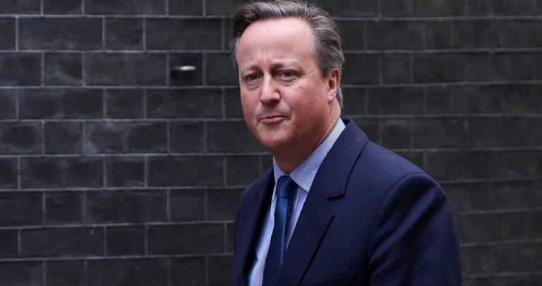 كاميرون: لندن تدرس الإعتراف بالدولة الفلسطينية