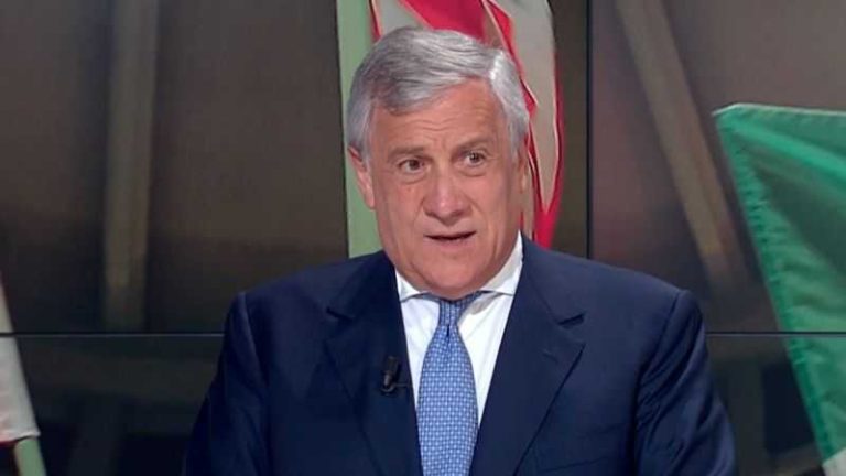 وزير خارجية إيطاليا يصل إلى بيروت