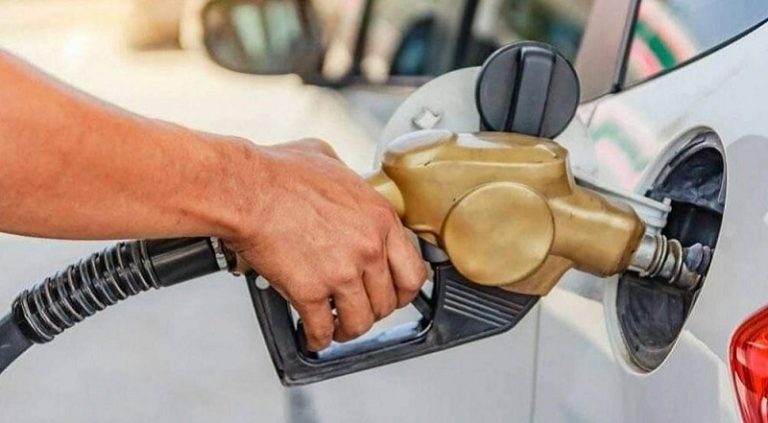 قطاع المحروقات ملعب جديد للصراع السياسي