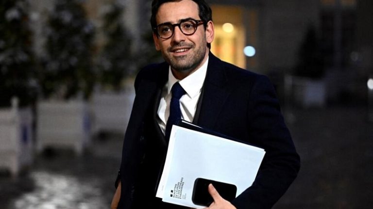 وزير خارجية فرنسا الجديد في طريقه إلى لبنان