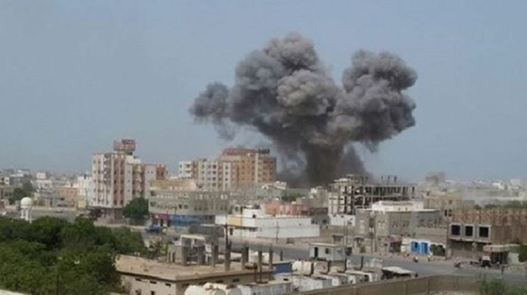 عدوان أميركي بريطاني على الحديدة في اليمن