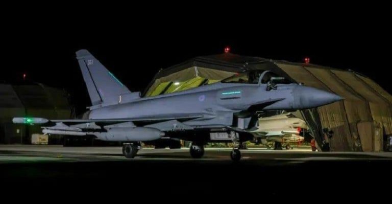 غارات أميركية بريطانية على صعدة