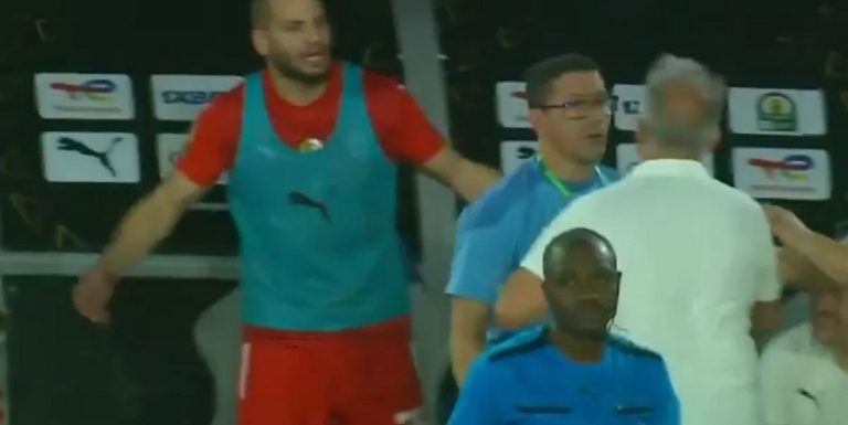 مدرب شباب بلوزداد حاول الاعتداء على نجمه (فيديو)