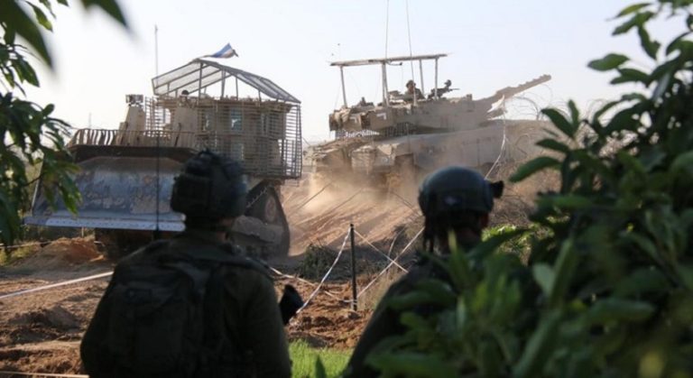 العدو يحقّق بقصف صهيوني قتل 12 أسيراً