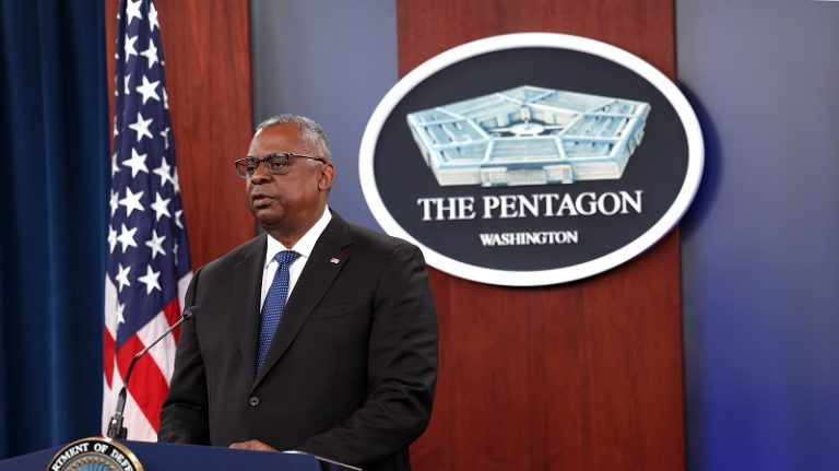 “البنتاغون”: وفاة الطيار الأميركي حادث مأساوي