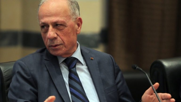 اليرزة أكثر هدوءاً: تطبيع مع عون وقطيعة مع عودة