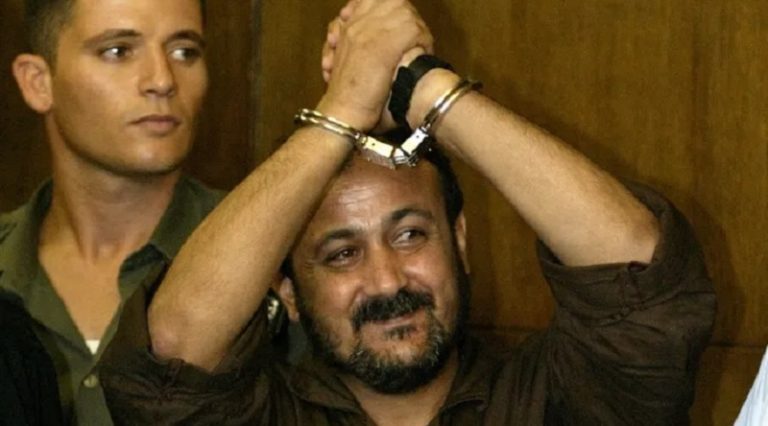 الاحتلال ينقل الأسير مروان البرغوثي إلى العزل الإنفرادي