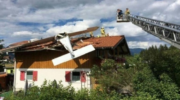 قتلى بسقوط طائرة خفيفة في فلوريدا (فيديو)