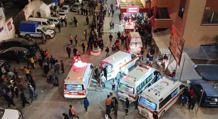 اجلاء 32 جريحاً بحالة حرجة من مستشفى ناصر