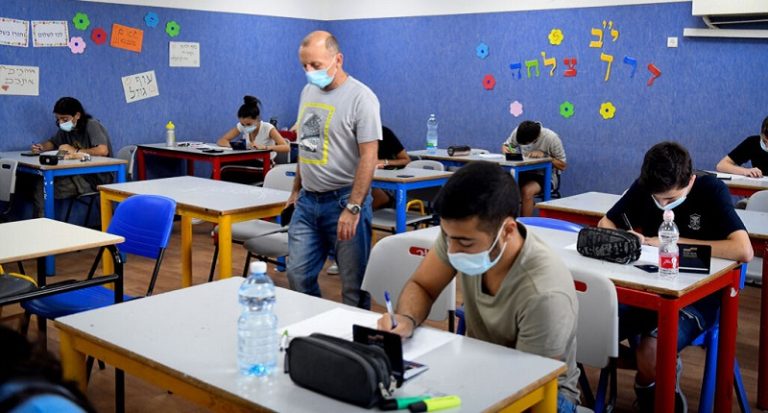 فساد “التربية”: تعويضات “بسمنة” وتعويضات “بزيت”!