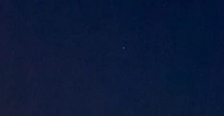 بالفيديو.. الطيران الحربي يحلق في أجواء الجنوب