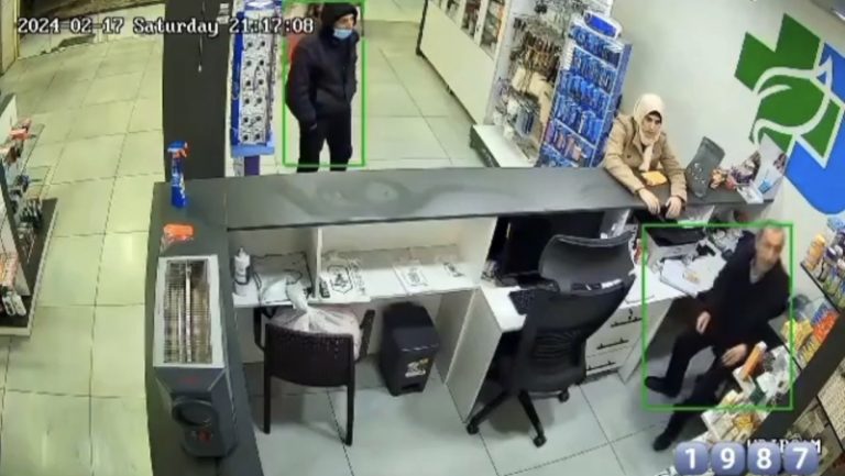 بالفيديو ـ سطو على صيدلية