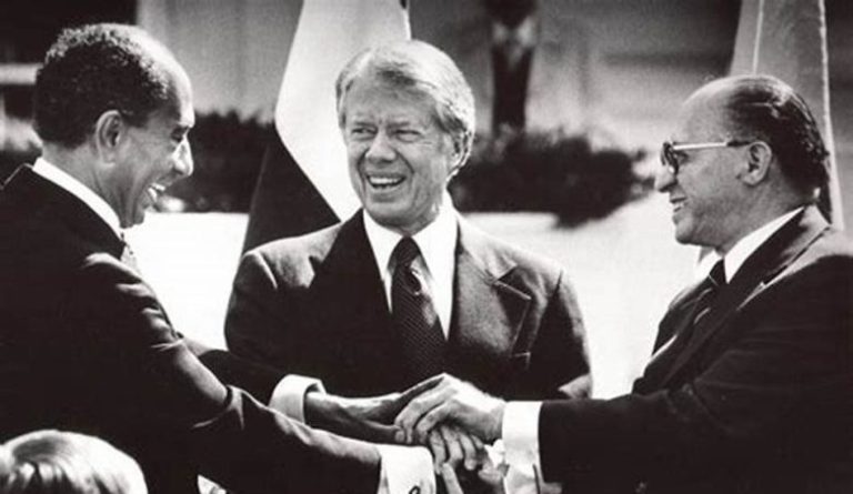 “الحركة المدنية” في مصر: لإلغاء معاهدة السلام مع “اسرائيل”