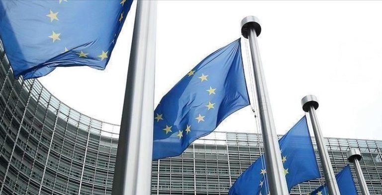 الإتحاد الأوروبي يدعم أوكرانيا بحربها مع روسيا