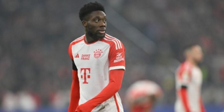 وكيل دايفيز يتواصل مع قطبي إسبانيا