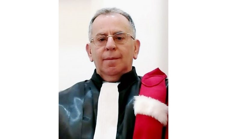 جمال الحجار: طبيب أسنان على رأس النيابات العامة