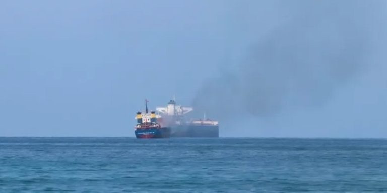 اشتباك بحري في اليمن؟