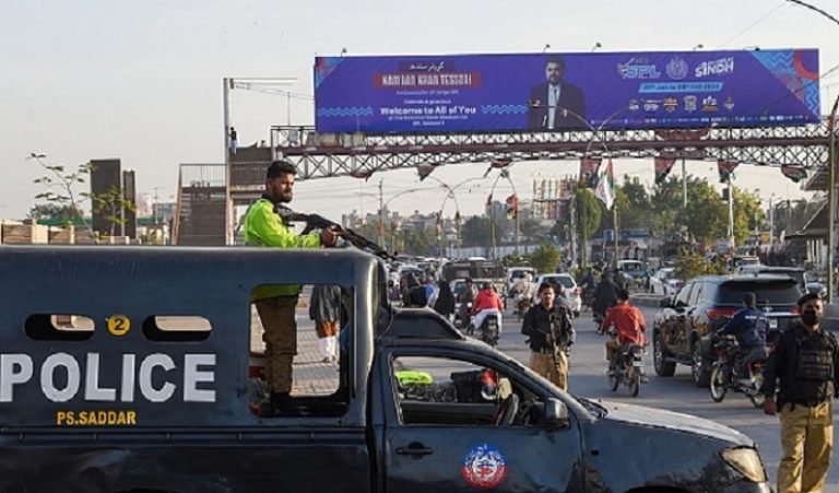 10 قتلى من رجال الشرطة بهجوم مسلح في باكستان