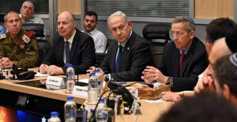 العدو يوافق على تحويل عائدات الضرائب إلى السلطة الفلسطينية