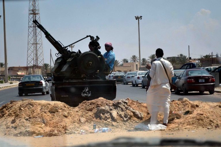 عشرات القتلى باشتباكات في السودان