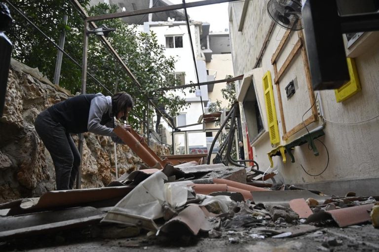 شهيد وجريح جراء انفجار جسم من مخلفات الحرب في كفررمان