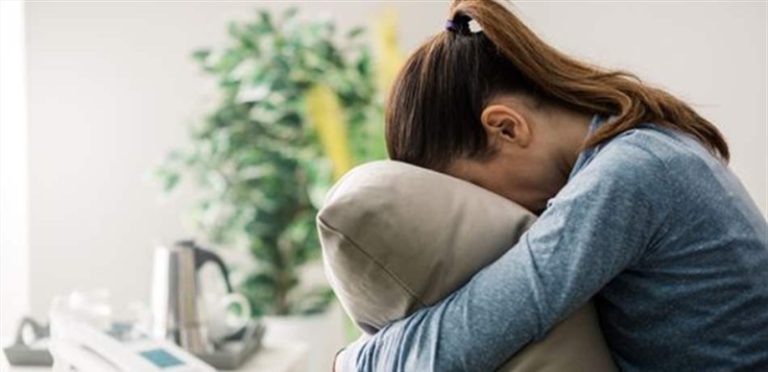 ما الذي يمنعنا من الشعور بالفرح؟