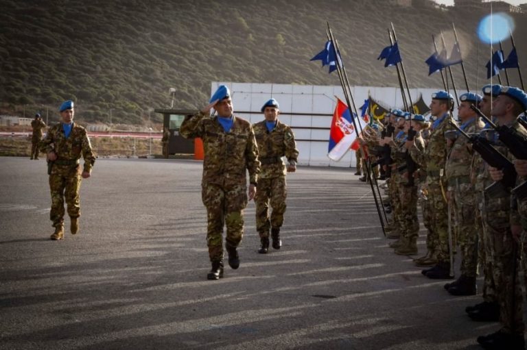تسلم وتسليم بالكتيبة الإيطالية في المنصوري
