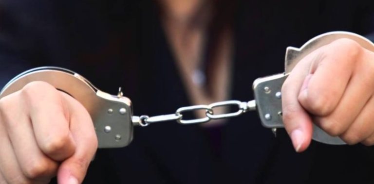 الحكومة الفيليبينية تقبض على إمرأة بتهمة مساعدة “داعش”