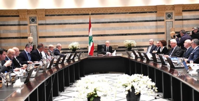 مرسوم “تنفيعات” للتمديد لضباط الاختصاص