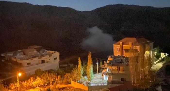 استهداف بلدتي مروحين وحولا