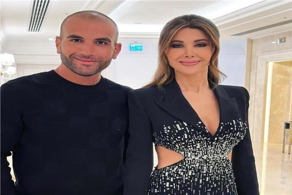 نانسي عجرم تردّ على منتقدي صورتها مع “صهيوني”