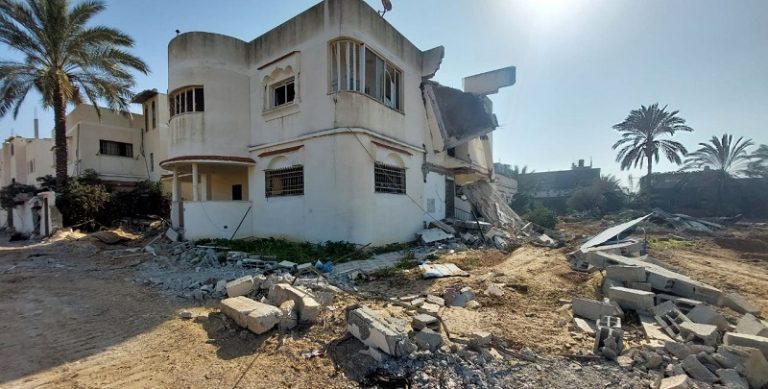 عدد شهداء العدوان على غزة يتخطى الـ 31 الفاً