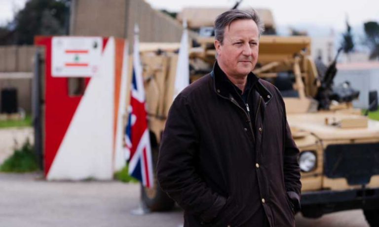 كاميرون: بريطانيا تعمل من أجل الإستقرار في لبنان