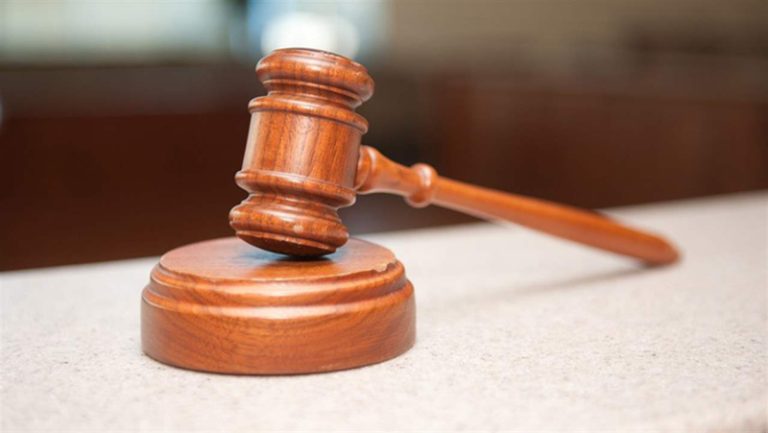 شكوى ضد جعجع والصقر بتهمة تأليف عصابة ومحاولة قتل