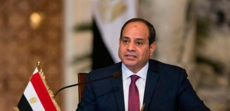 السيسي يرفع رواتب المصريين 50%