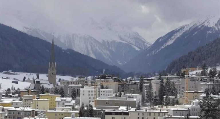 فندق سويسري يرفض تأجير معدات التزلج لليهود “لأنهم يسرقونها”