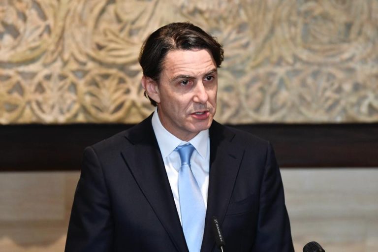 مساعد هوكشتاين بقي في بيروت.. تأطير المفاوضات بخطوط عريضة؟