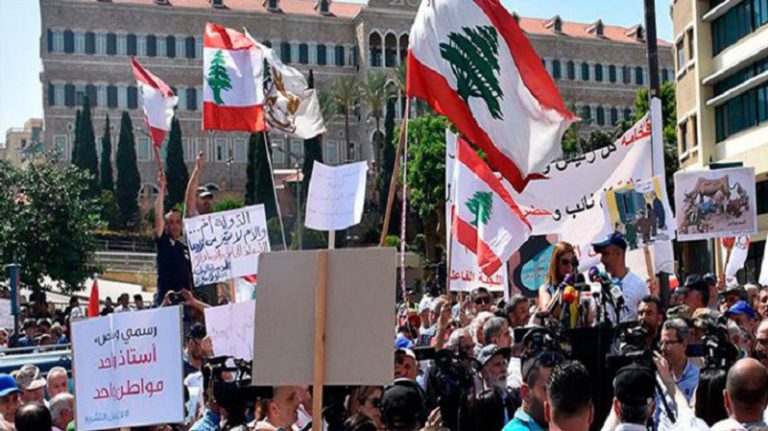 زيادات موظفي القطاع العام.. من “جيبة الفقير”!