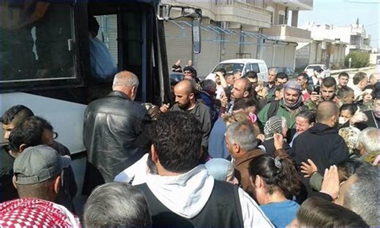 إعتصام لسائقي الباصات العمومية في طرابلس