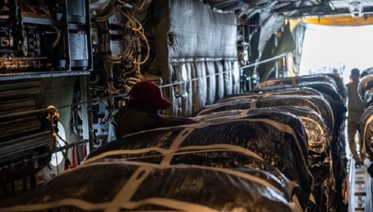 العملية الـ11 لإنزال المساعدات الأميركية جواً فوق غزة