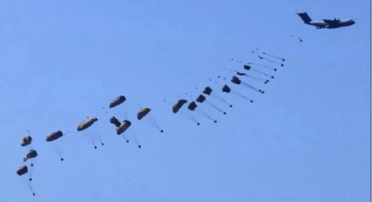 بريطانيا ترفض إنزال المساعدات لغزة جواً؟