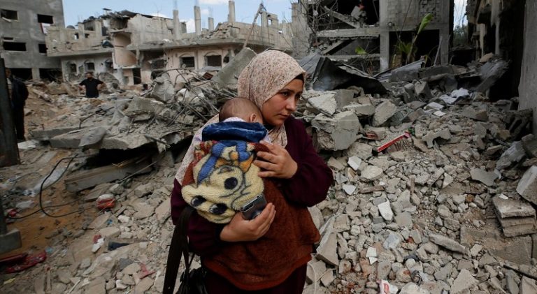 37 أمًّا تُستشهدن يومياً في قطاع غزة!