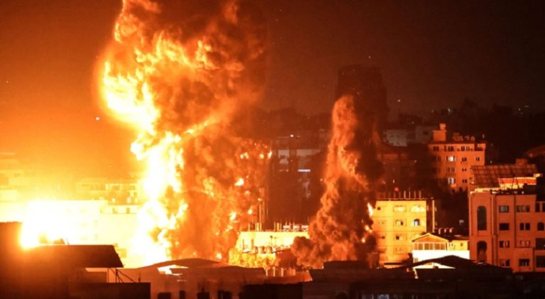 قصف عنيف شمال خان يونس (فيديو)