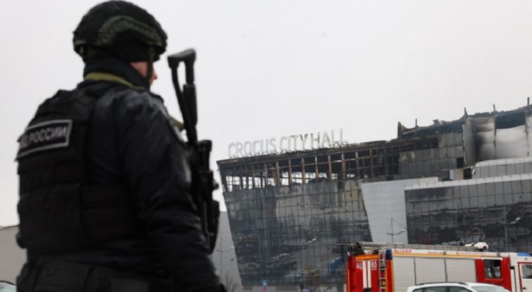 اعتقال شخصين مشتبه بهما في هجوم موسكو