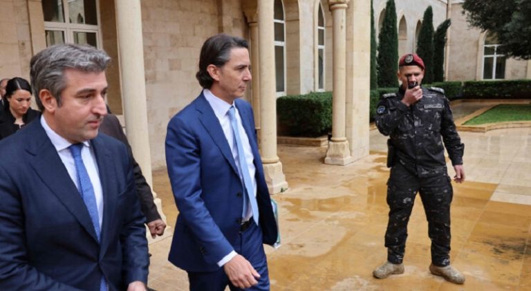 ساعات هوكشتاين: إطفاء ورقة باريس والخماسية الدولية